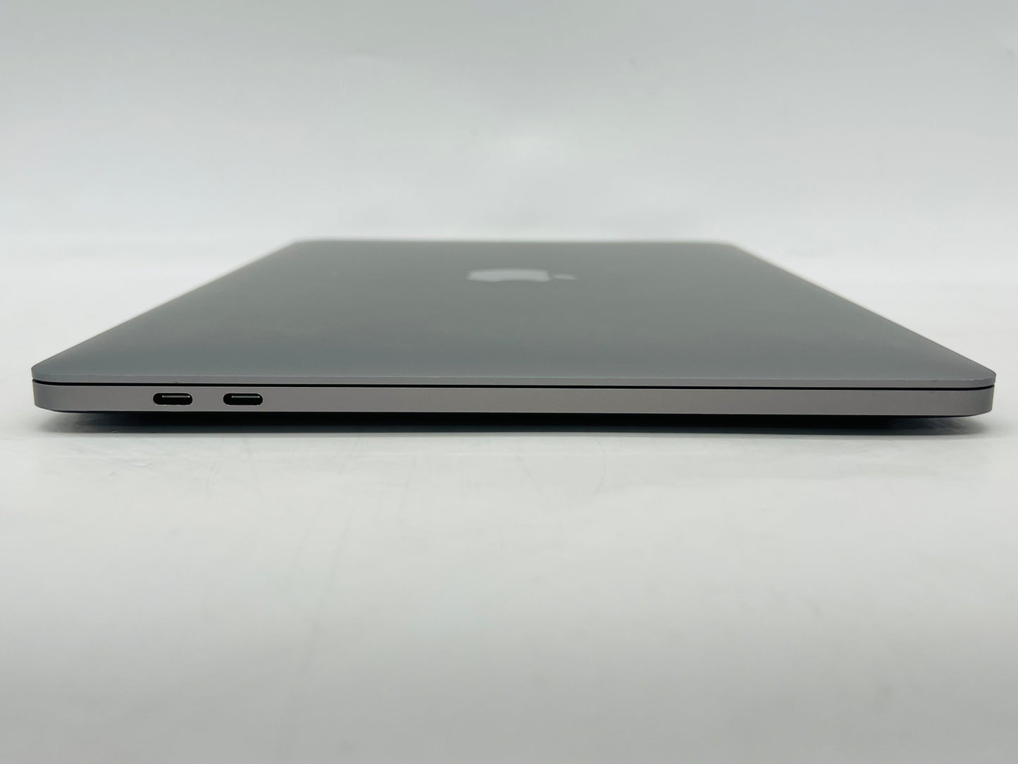 Apple 2020 MacBook pro 13" M1 3.2GHz (8-Core GPU) 8GB RAM 256GB SSD - Very good