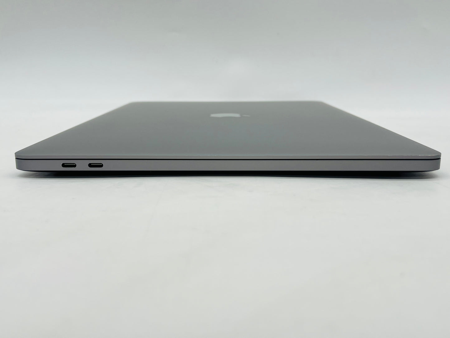 Apple 2019 MacBook Pro 16" 2.4GHz i9 32GB RAM 2TB SSD RP5500M 4GB - Very good