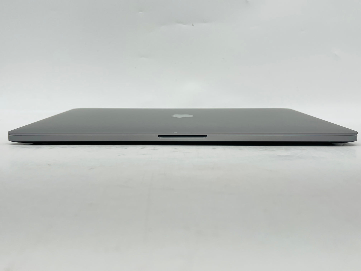 Apple 2019 MacBook Pro 16" 2.6GHz i7 32GB RAM 512GB SSD RP5300M 4GB - Very good