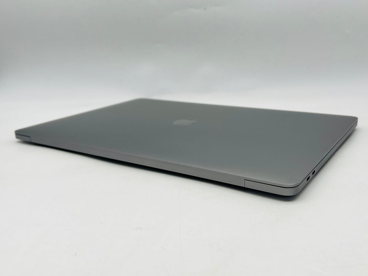 Apple 2019 MacBook Pro 16" 2.3GHz i9 64GB RAM 2TB SSD RP5500M 8GB - Good