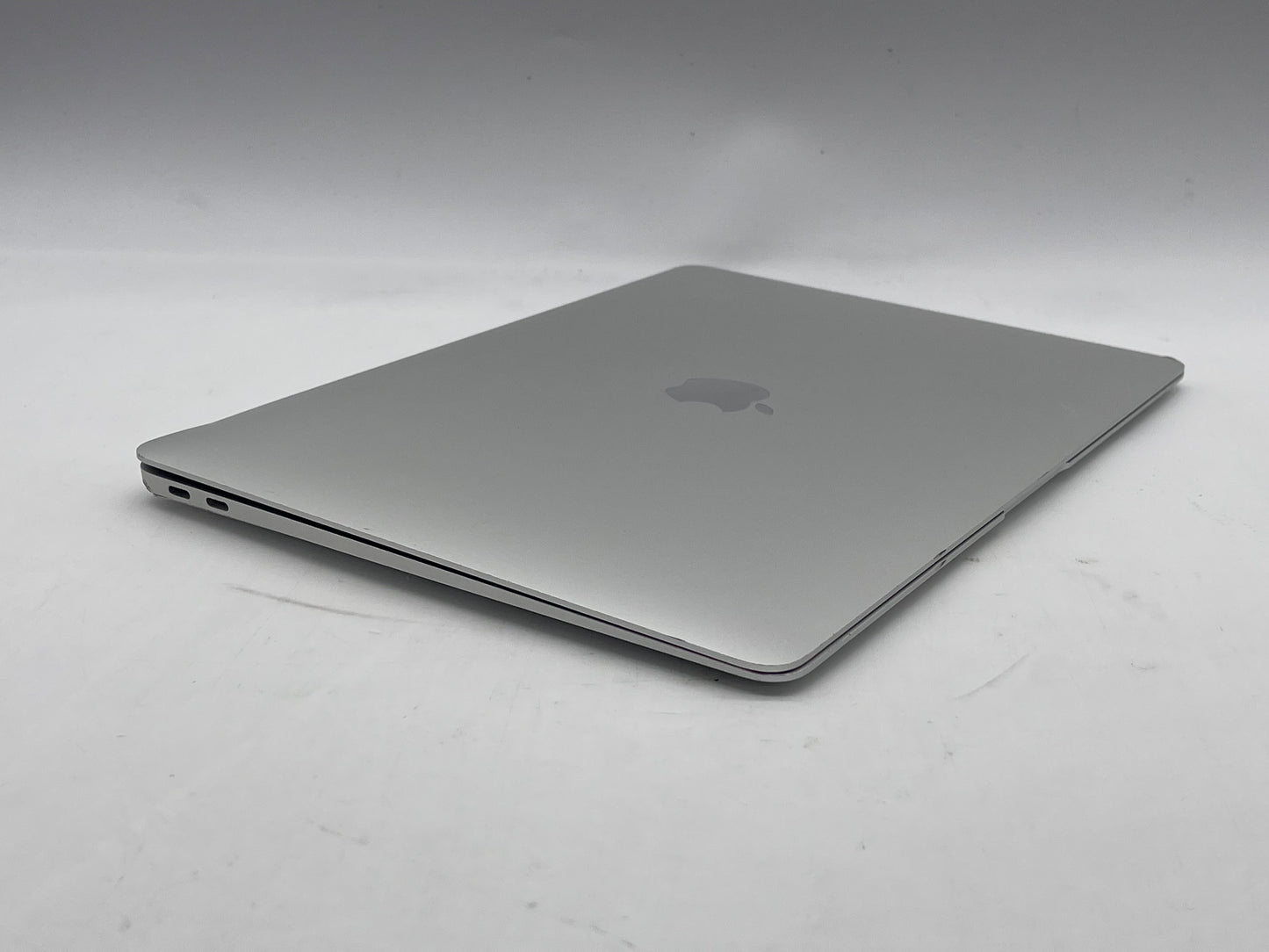 Apple 2019 MacBook Air 13 in 1.6GHz i5 8GB RAM 128GB SSD IUG 617 - Good