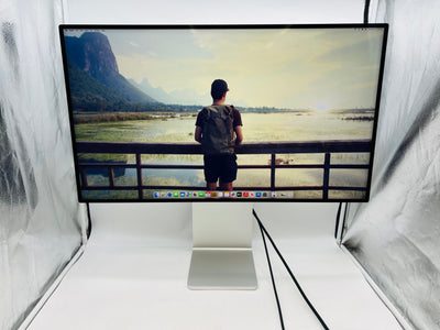 Apple Pro Display XDR 32-inch 6k (6016 x 3384) Standard w/ Pro Stand - Very Good