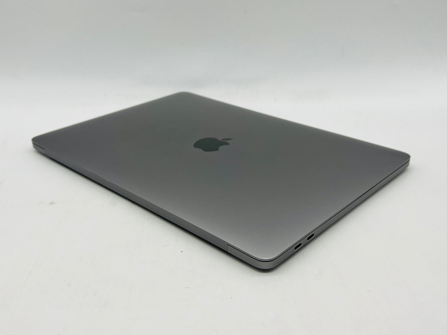 Apple 2019 MacBook Pro 13 in TB 1.7GHz Quad-Core i7 16GB RAM 128GB SSD IIPG 645