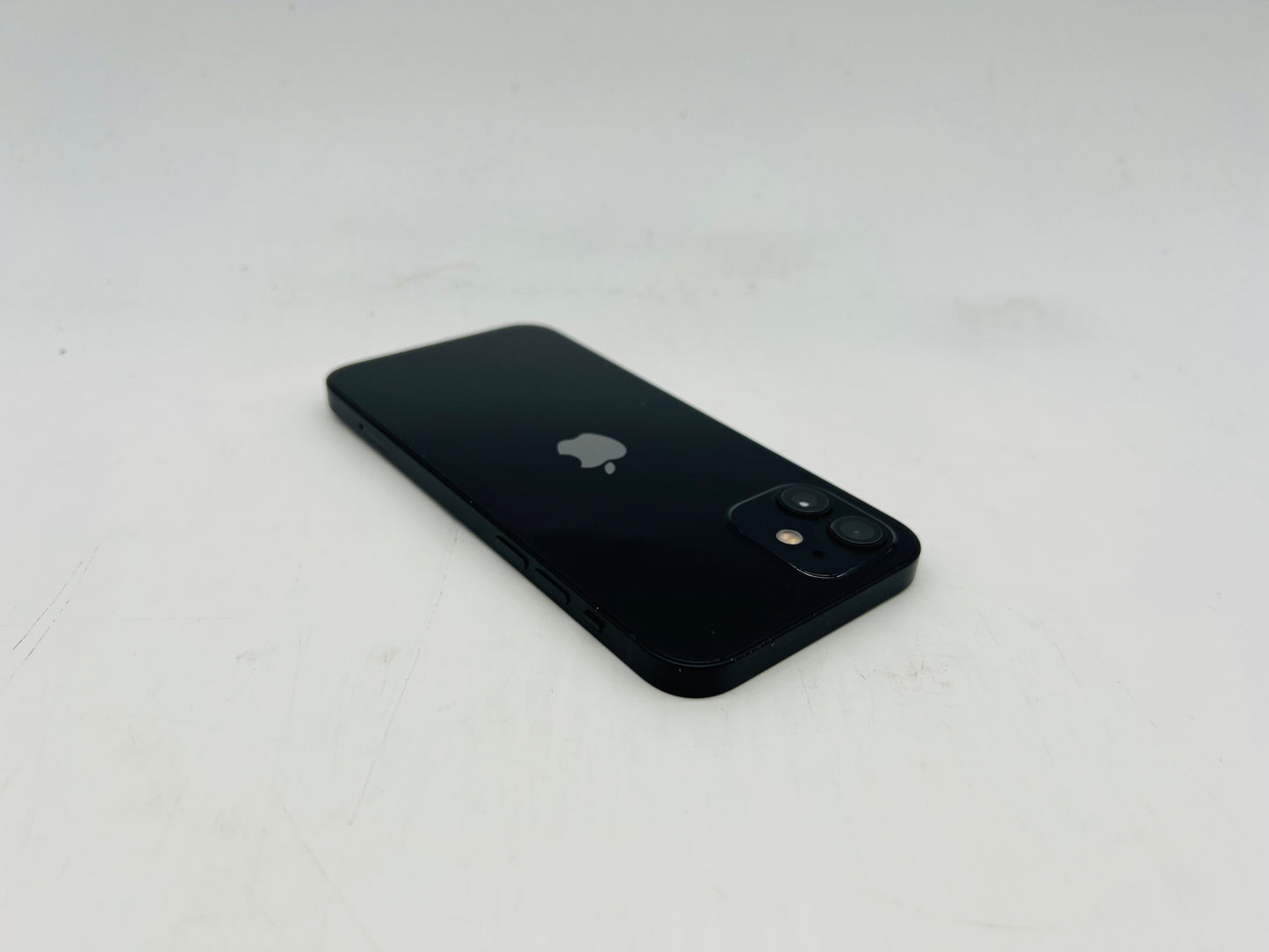 Apple iPhone 12 GSM/CDMA Unlocked 64GB - Very Good