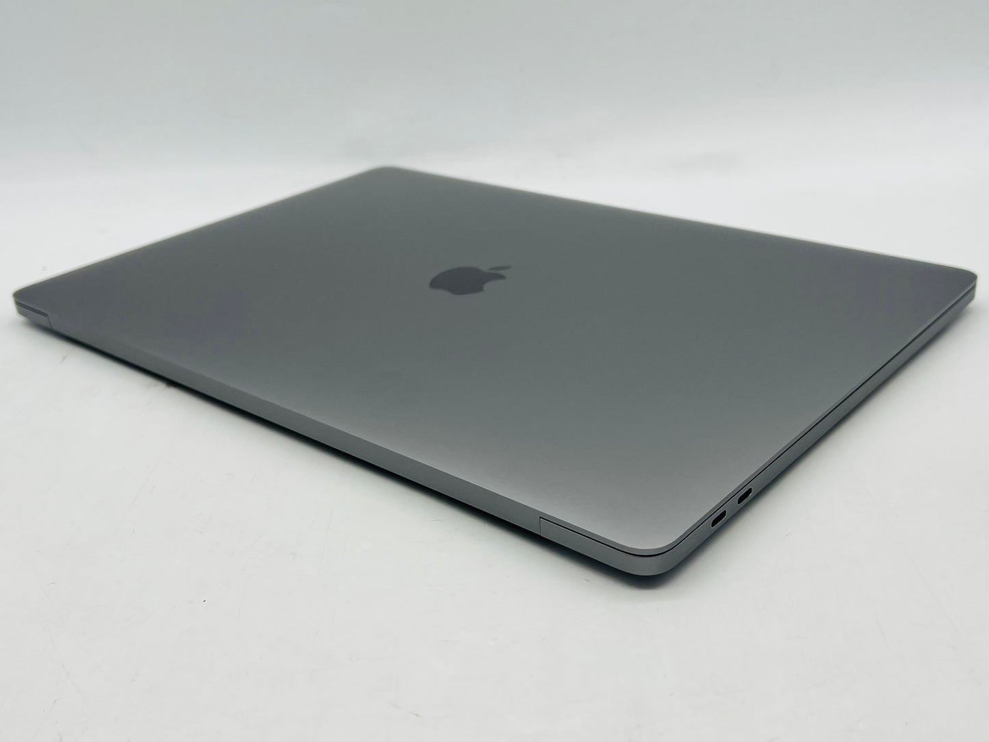 Apple 2019 MacBook Pro 16 in 2.3GHz i9 16GB RAM 1TB SSD RP5500M 4GB - Very Good