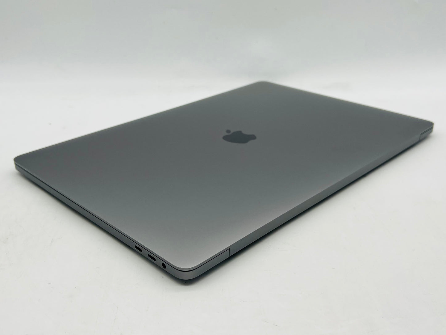 Apple 2019 MacBook Pro 16 in 2.3GHz i9 16GB RAM 1TB SSD RP5500M 4GB - Very Good