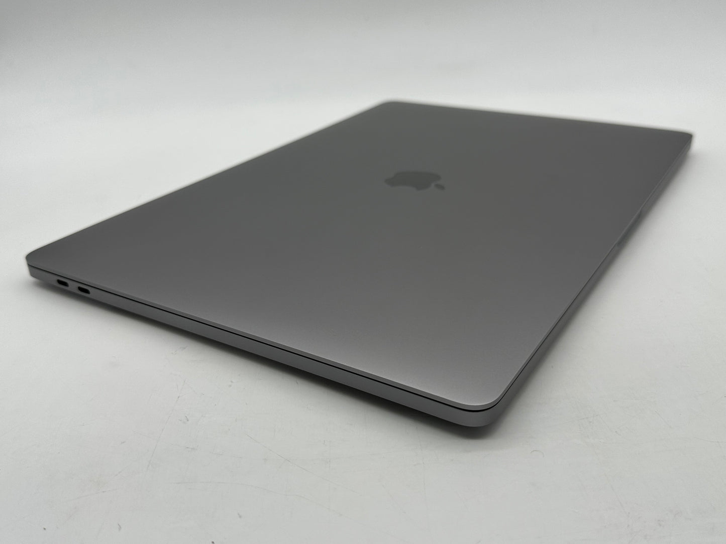 Apple 2019 MacBook Pro 16" 2.4GHz i9 32GB RAM 1TB SSD RP5500M 8GB AC+ - Excellent