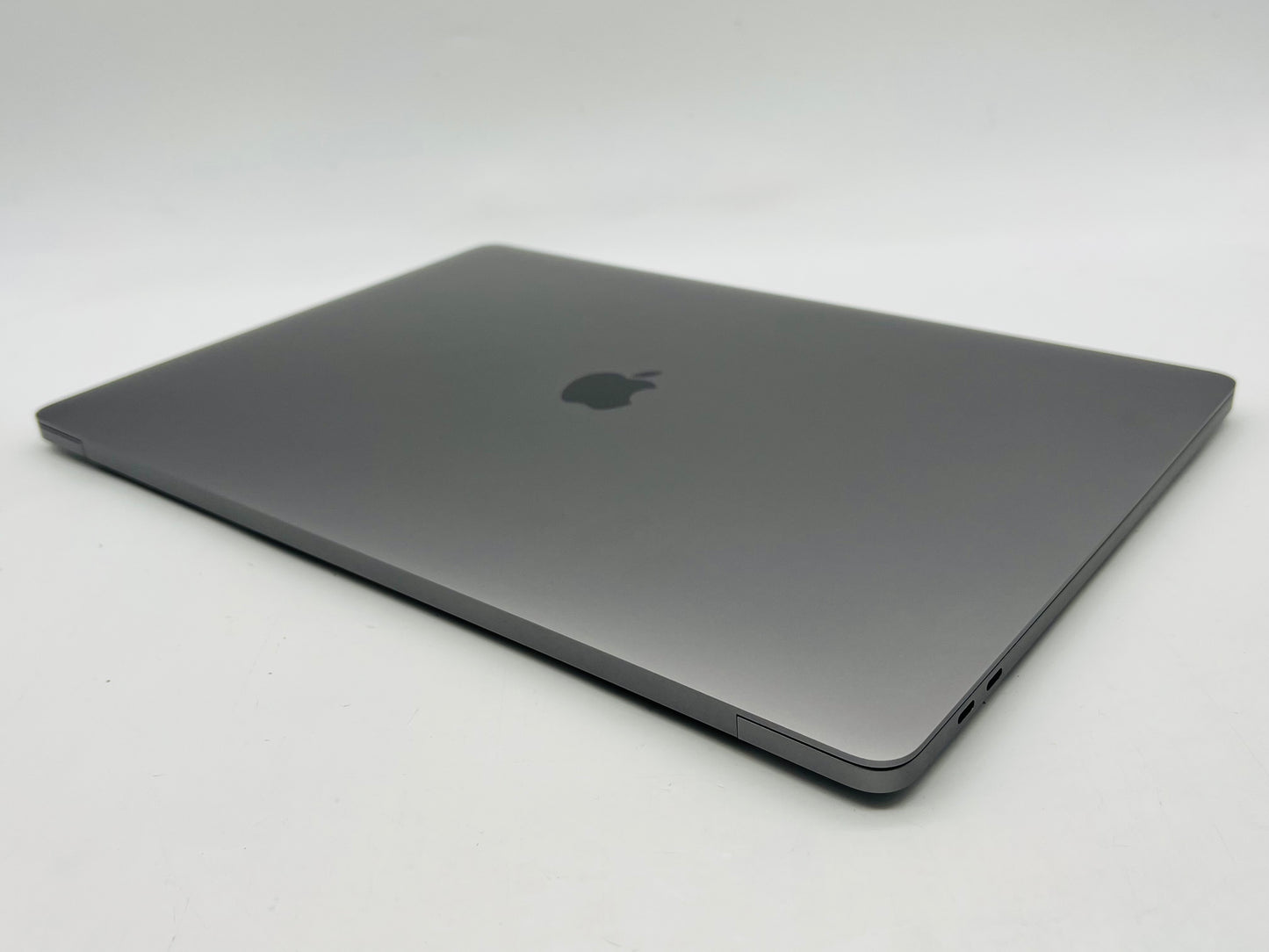 Apple 2019 MacBook Pro 16 in 2.4GHz i9 64GB RAM 4TB SSD RP5500M 8GB - Excellent