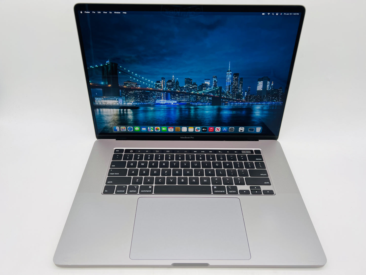 Apple 2019 MacBook Pro 16 in 2.4GHz i9 64GB RAM 2TB SSD RP5500M 8GB - Very Good