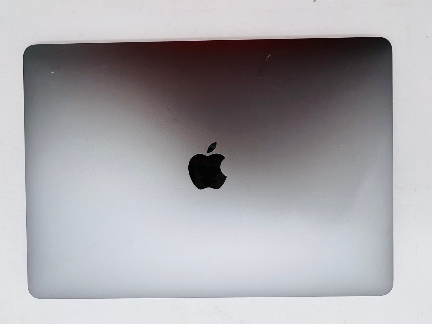 Apple 2019 MacBook Air 13 in 1.6GHz i5 16GB RAM 256GB SSD IUG 617 - Good