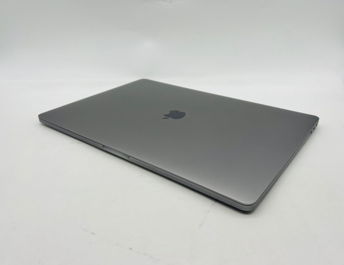 Apple 2019 Macbook Pro 16 in 2.6GHz 16GB RAM 512GB SSD RP5300M 4GB - Good
