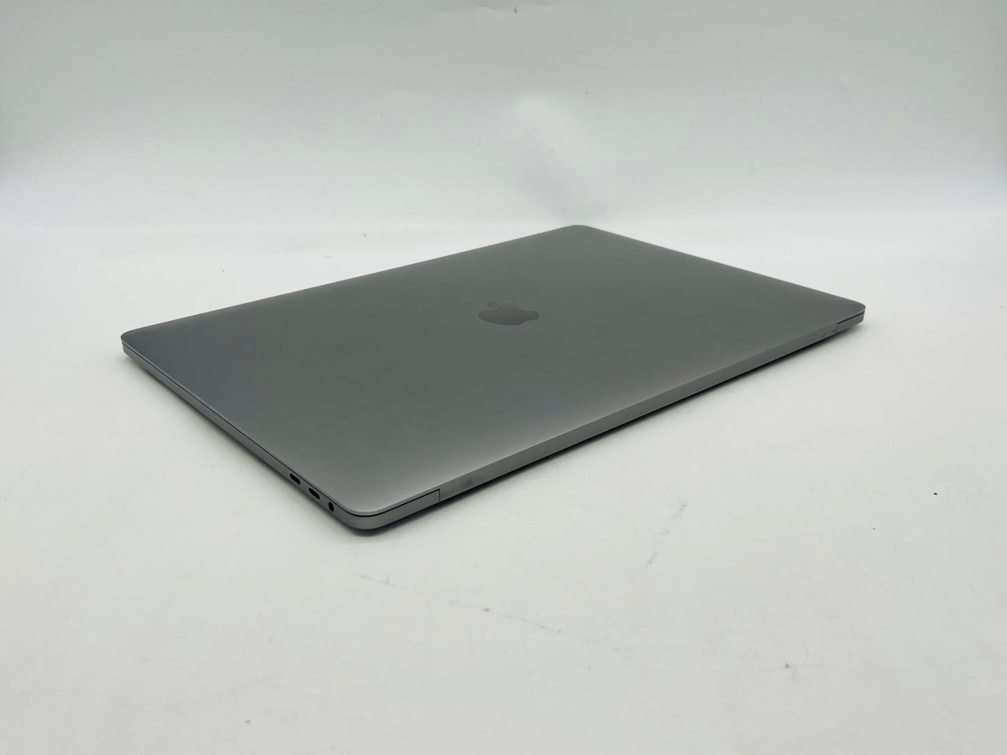 Apple 2019 Macbook Pro 15in 2.3GHz i9 32GB RAM 512GB SSD RP560X - Very Good