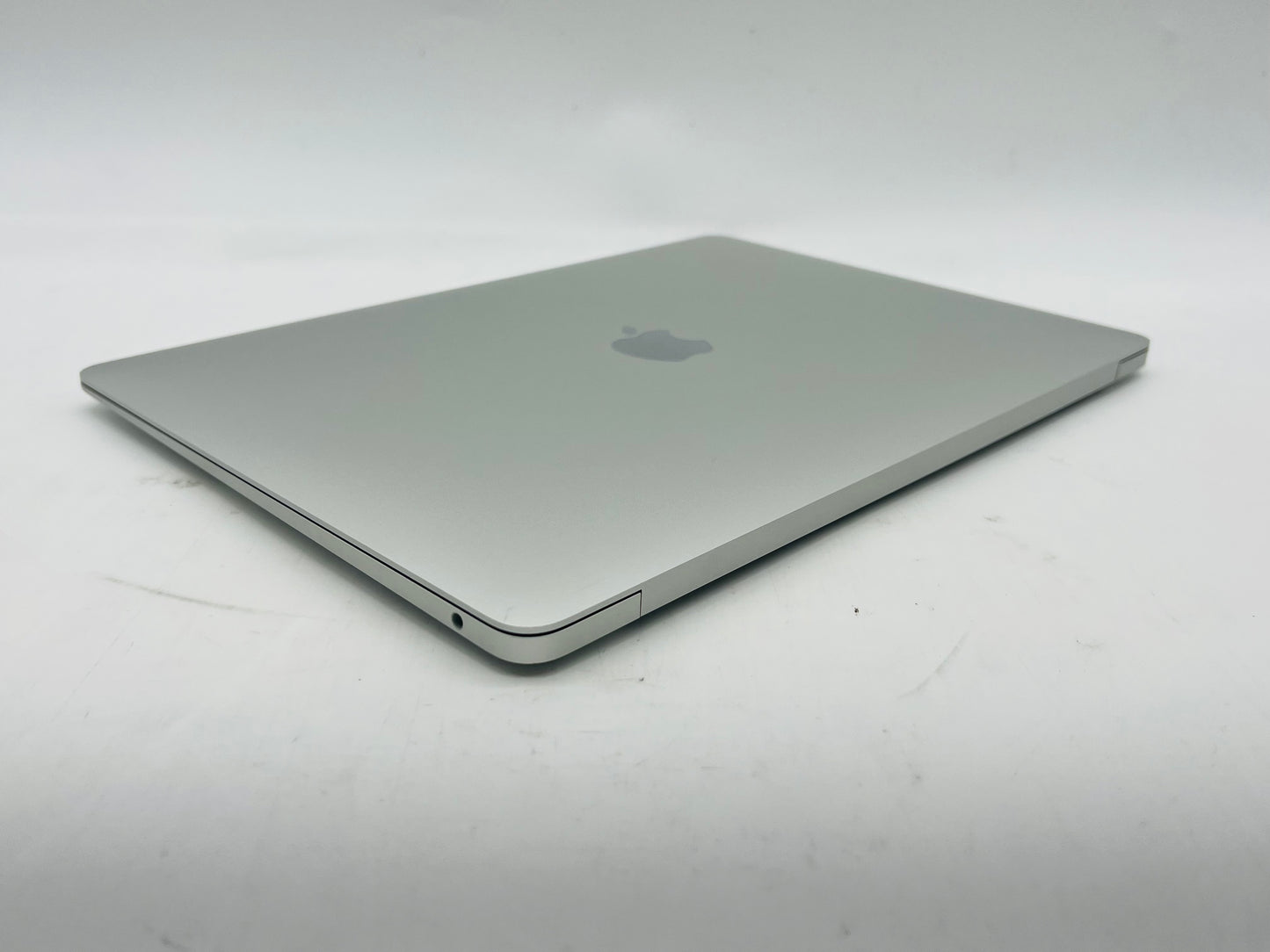 Apple 2019 Macbook Air 13in 1.6GHz i5 8GB RAM 128GB SSD IUG617 - Very Good