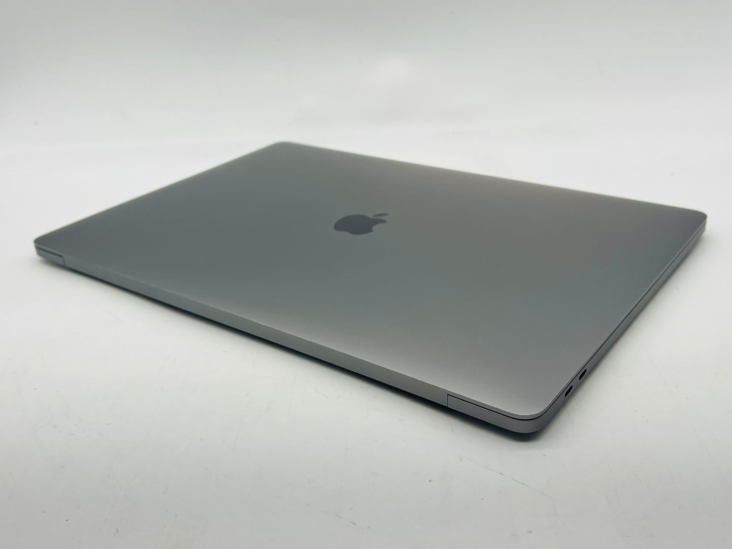 Apple 2019 MacBook Pro 16 in 2.3GHz i9 32GB RAM 2TB SSD RP5500M 4GB - Very Good