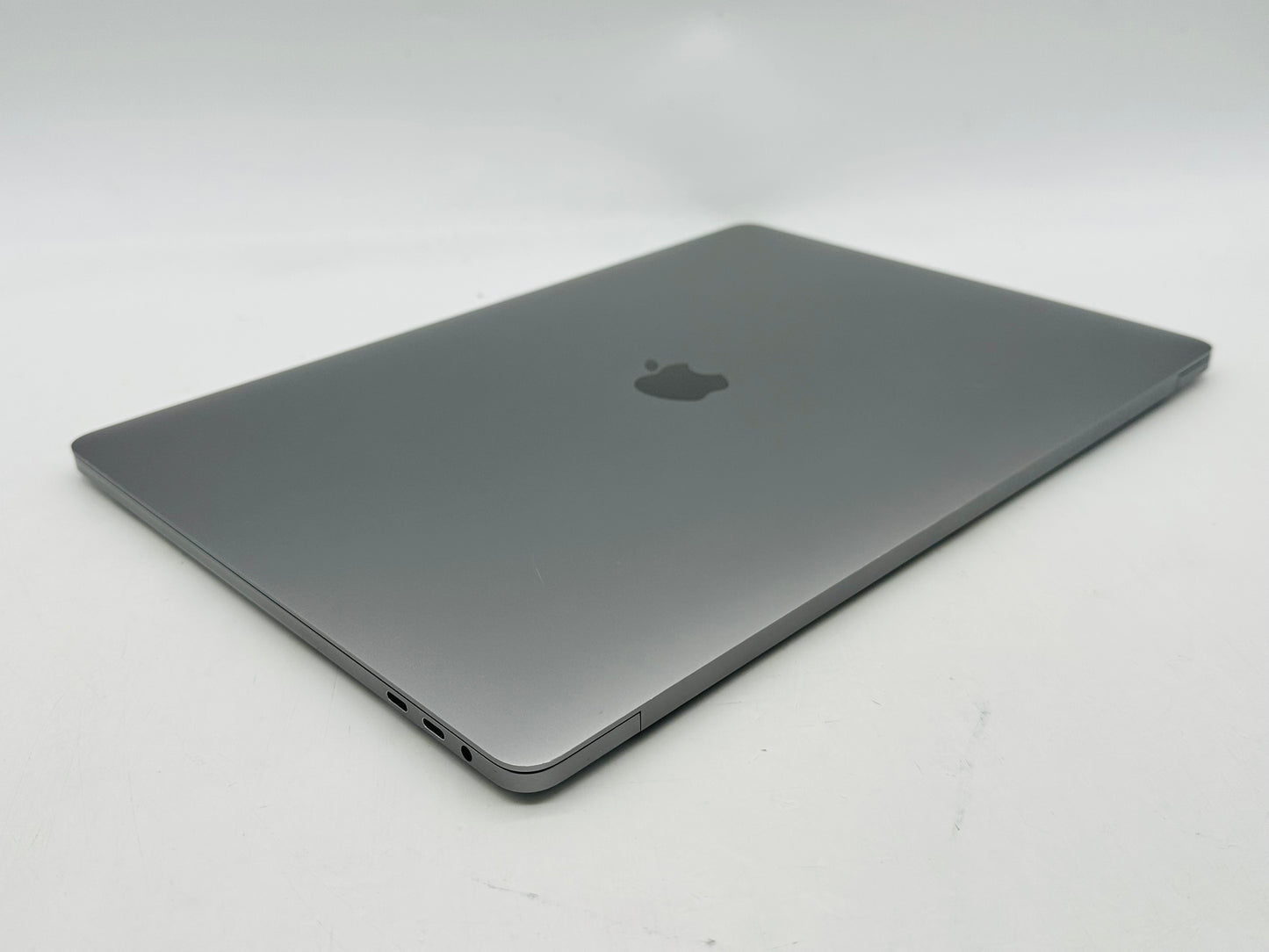 Apple 2019 MacBook Pro 15 in TB 2.4GHz i9 32GB RAM 1TB SSD RP560X 4GB - Good
