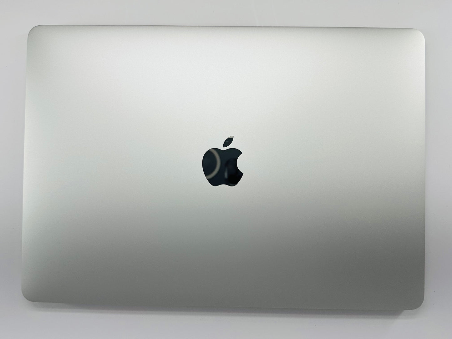 Apple 2019 MacBook Air 1.6GHz Dual-Core i5 8GB RAM 256GB SSD IUG617 - Excellent