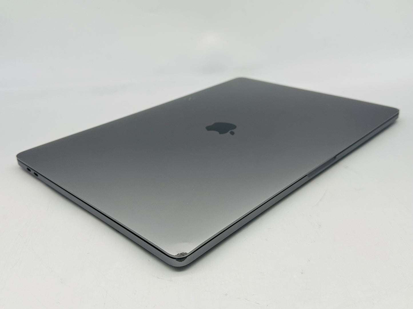 Apple 2019 MacBook Pro 16 in 2.4GHz i9 32GB RAM 4TB SSD RP5500M 8GB - Good