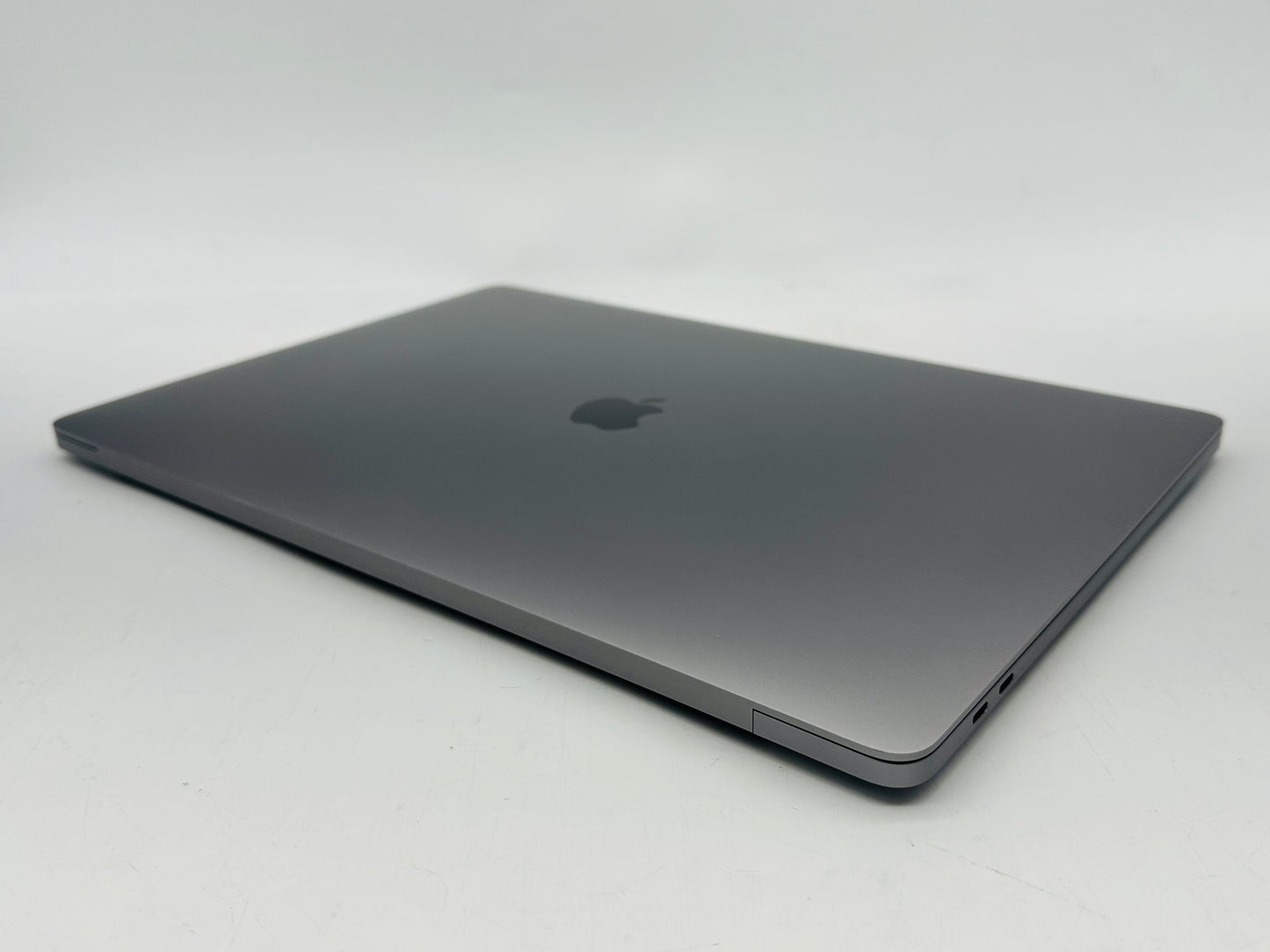 Apple 2019 MacBook Pro 16 in 2.4GHz i9 64GB RAM 2TB SSD RP5500M 4GB - Very Good