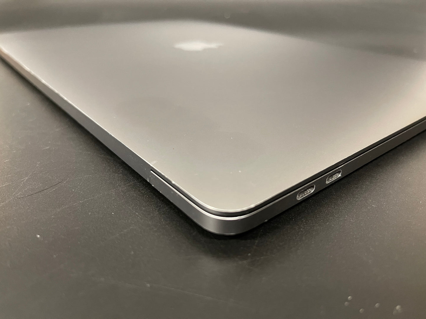 Apple 2019 15 in MacBook Pro TB 2.6GHz i7 32GB 256GB SSD RP555X AppleCare+ 0424