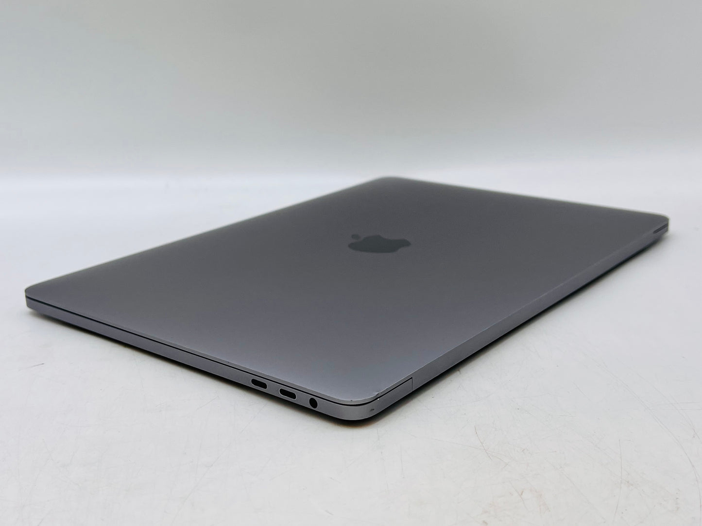 Apple 2017 13 in MacBook Pro TB 3.1GHz Dual-Core i5 8GB 256GB SSD IIPG640