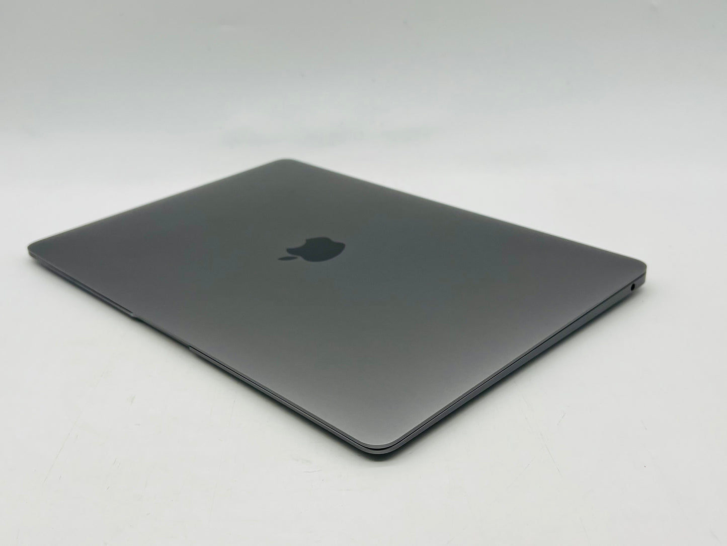 Apple 2019 MacBook Air 13 in 1.6GHz Dual-Core i5 16GB RAM 512GB IUG617