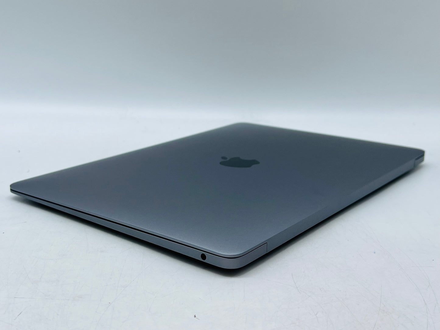 Apple 2020 13 in MacBook Air 1.1GHz Dual-Core i3 16GB RAM 256GB SSD IUG617