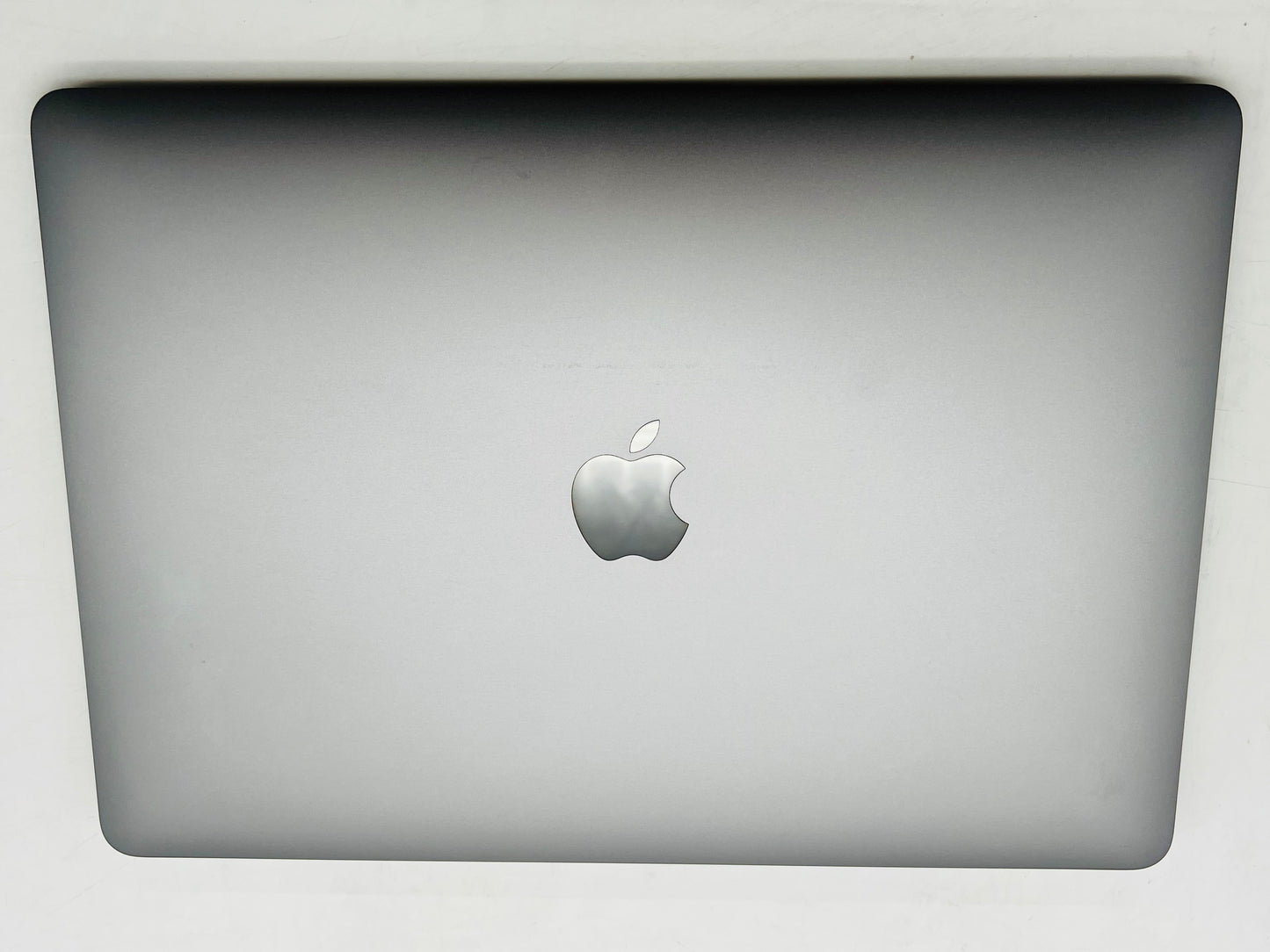 Apple 2020 MacBook Air 13 in 1.1GHz Dual-Core i3 16GB RAM 256GB SSD IIPG 1536 MB