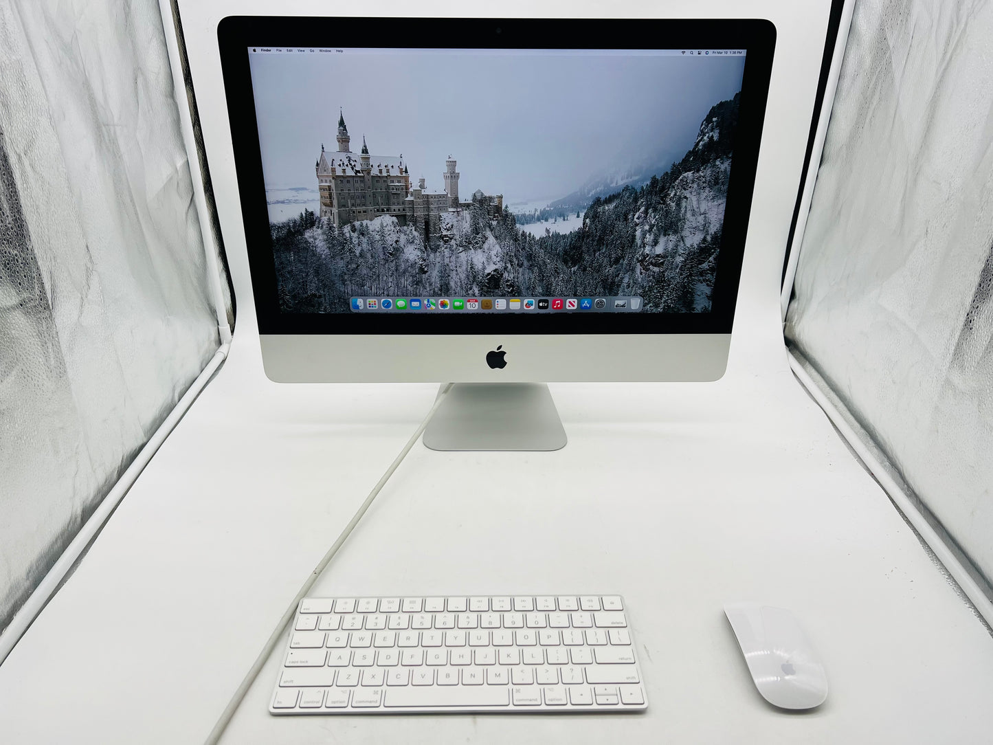 Apple 2019 iMac 21 in 4K Retina 3.0GHz 6-Core i5 32GB RAM 1TB Fusion RP570X 4GB