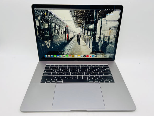 Apple 2019 MacBook Pro 15 in TB 2.6GHz 6-Core i7 16GB RAM 1TB SSD RP555X 4GB