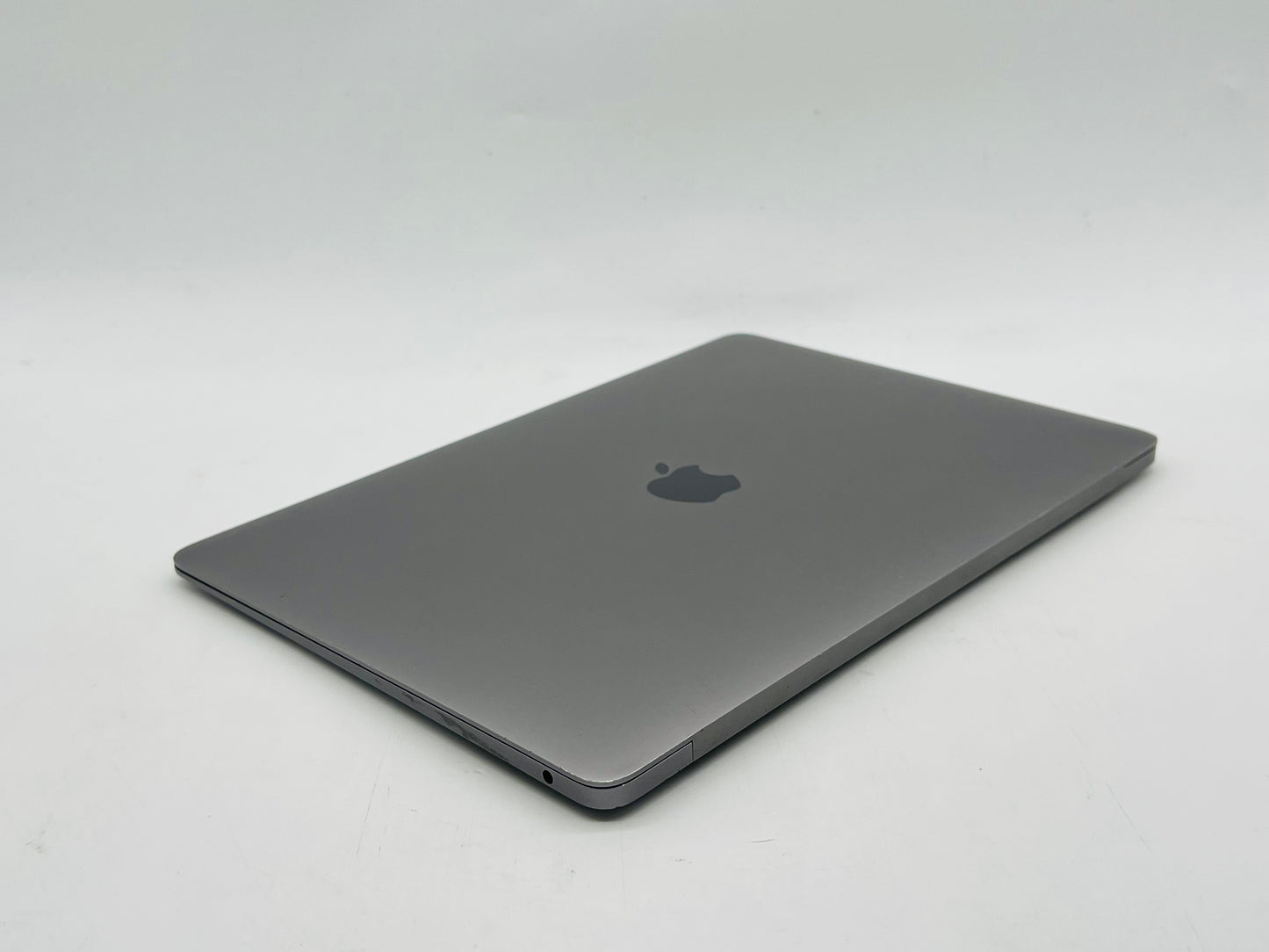 Apple 2018 MacBook Air 13 in 1.6GHz Dual-Core i5 8GB RAM 128GB SSD IUG 617