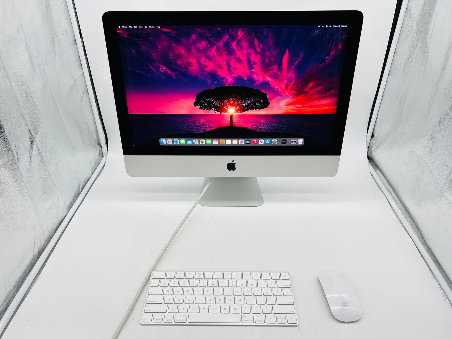 Apple 2019 iMac 21 in 4K 3.6GHz Quad-Core i3 16GB RAM 1TB Fusion RP555X 2GB