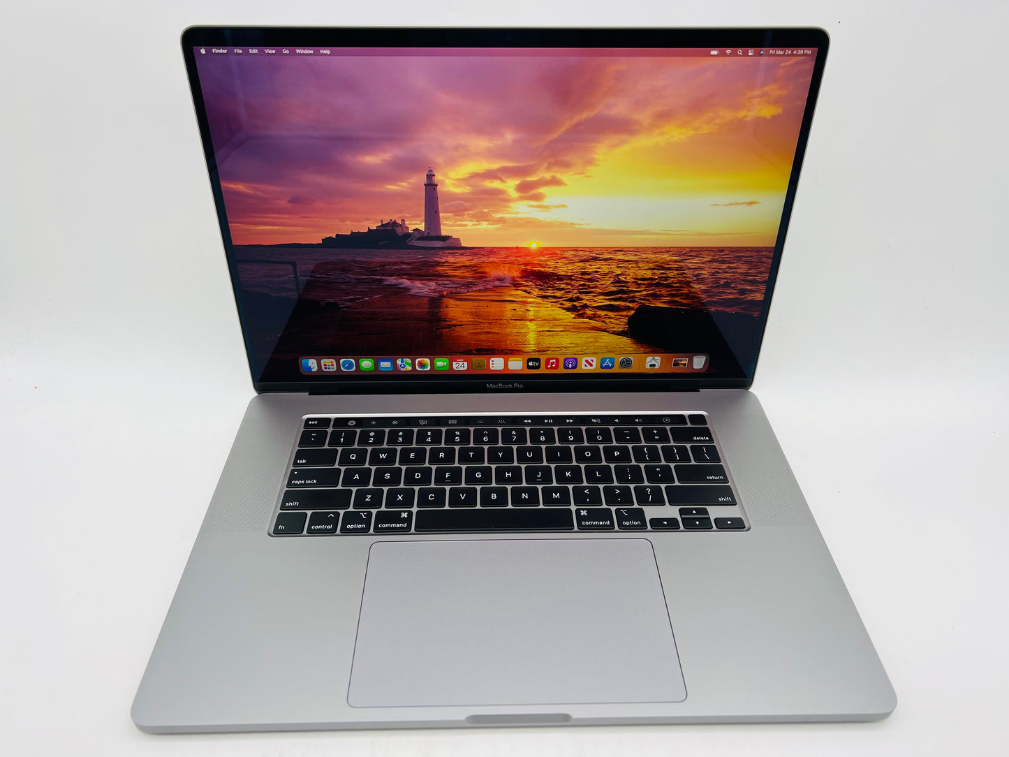 Apple 2019 MacBook Pro 16 in 2.3GHz 8-Core i9 32GB RAM 2TB SSD RP5500M 8GB AC+