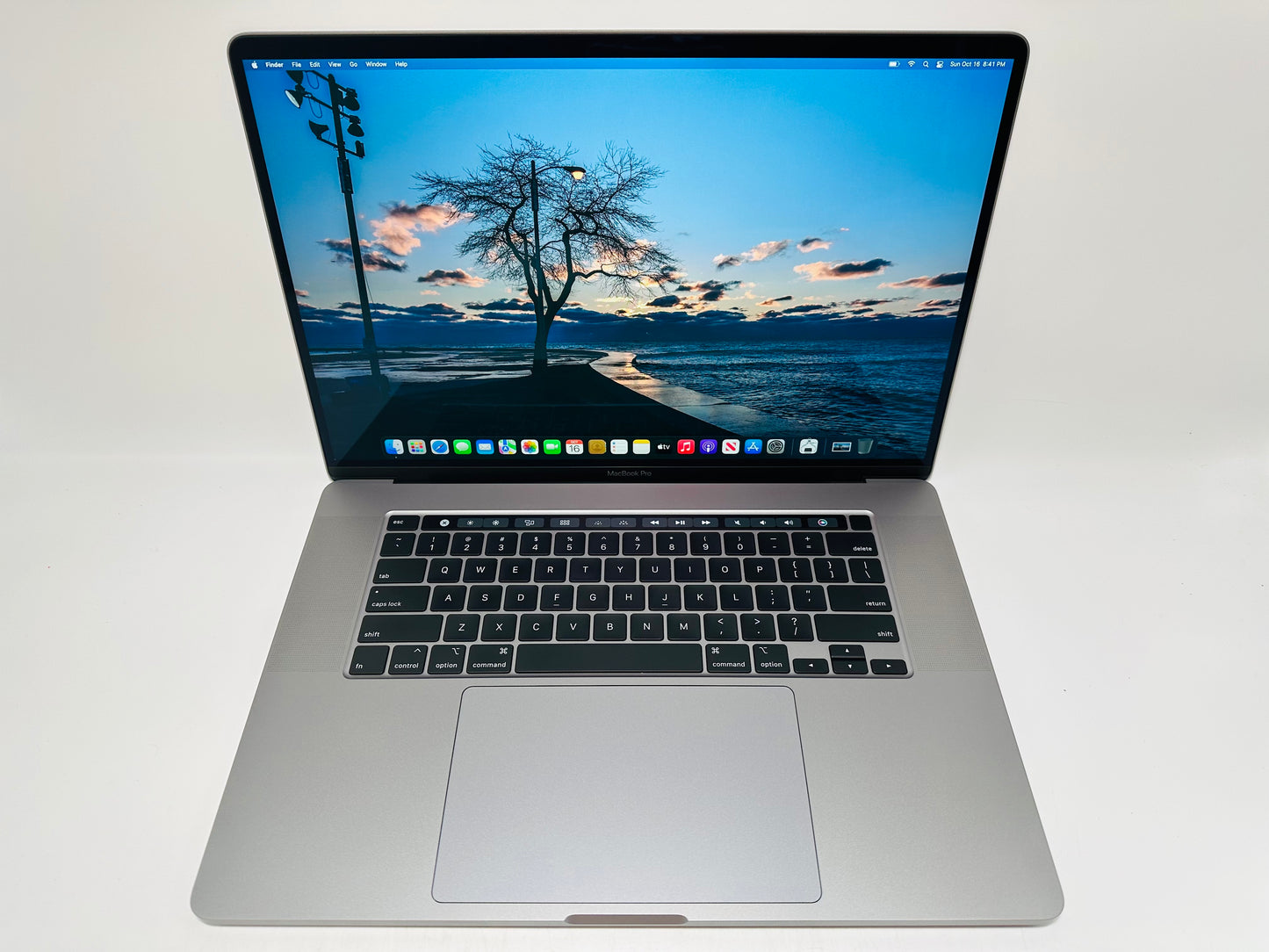 Apple 2019 16in MacBook Pro TB 2.4GHz 8-Core i9 64GB RAM 1TB SSD RP5500M 8GB