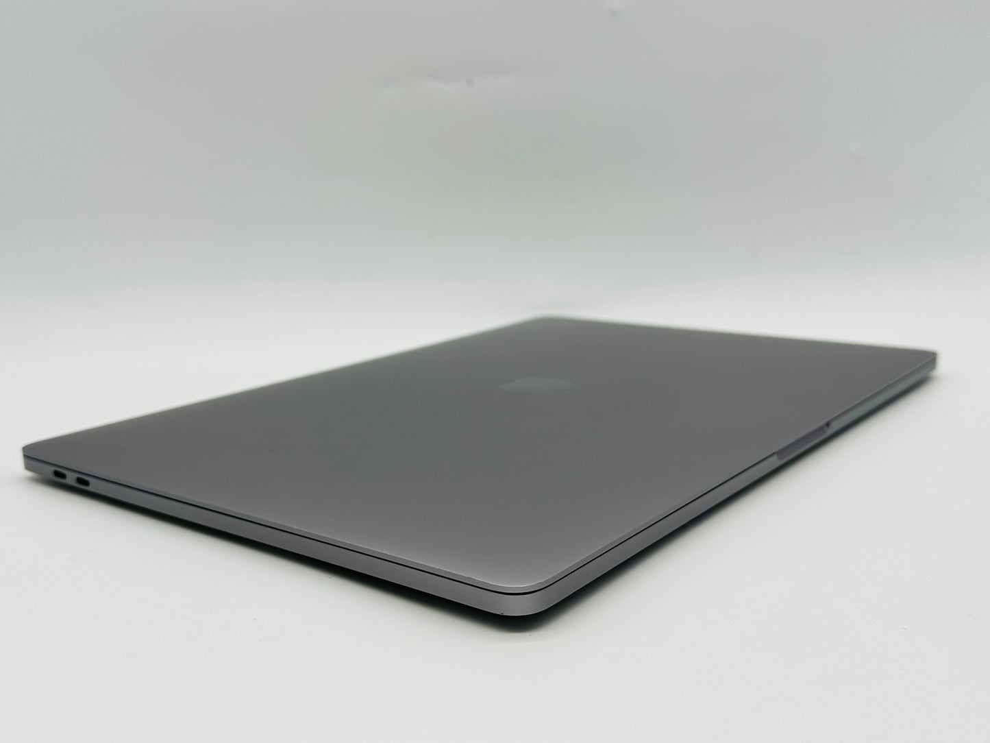 Apple 2019 15 in MacBook Pro TB 2.6GHz 6-Core i7 32GB RAM 1TB SSD RP555X 4GB