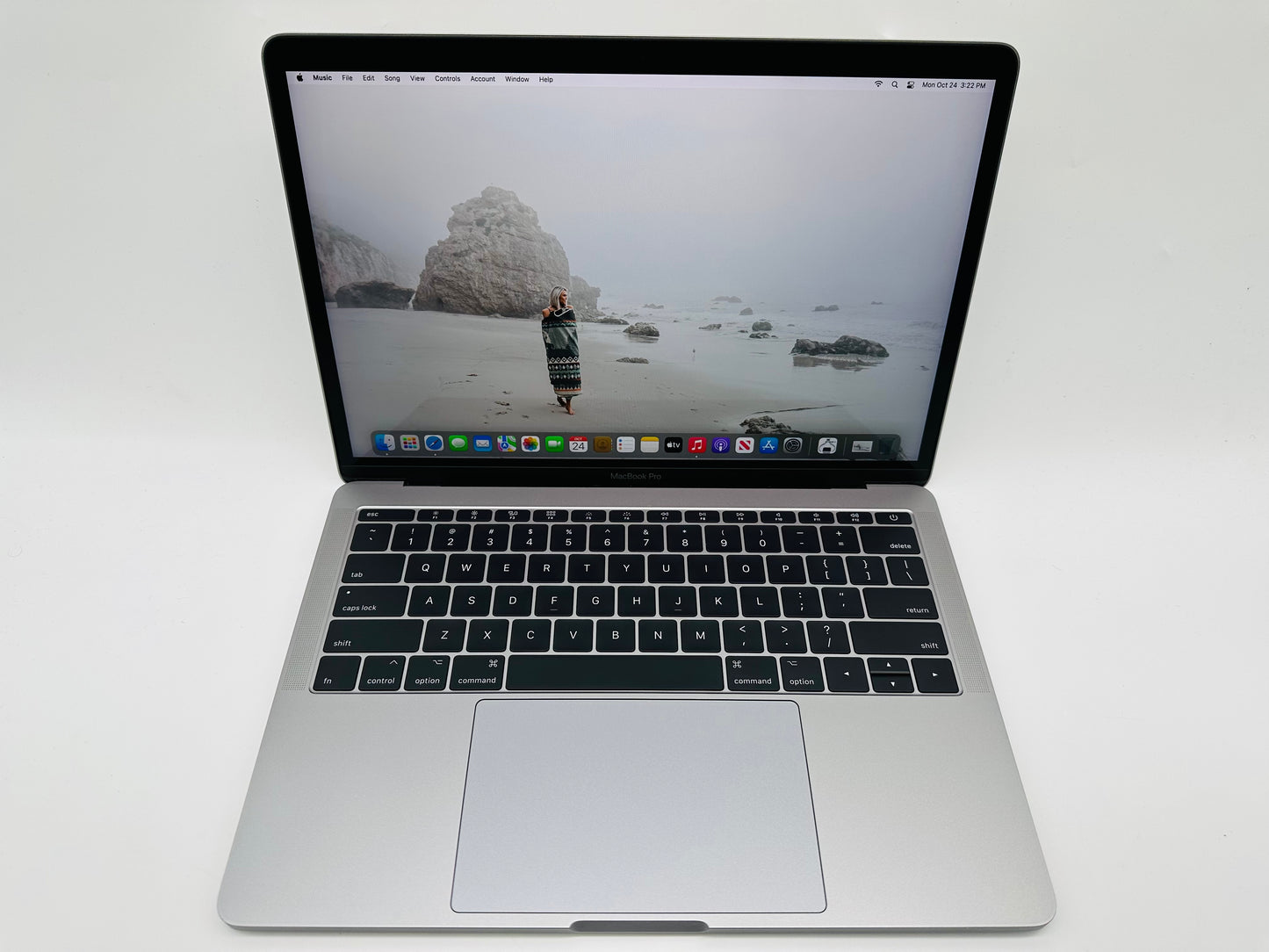 Apple 2017 13 in MacBook Pro Retina 2.3GHz Dual-Core i5 16GB RAM 128GB SSD