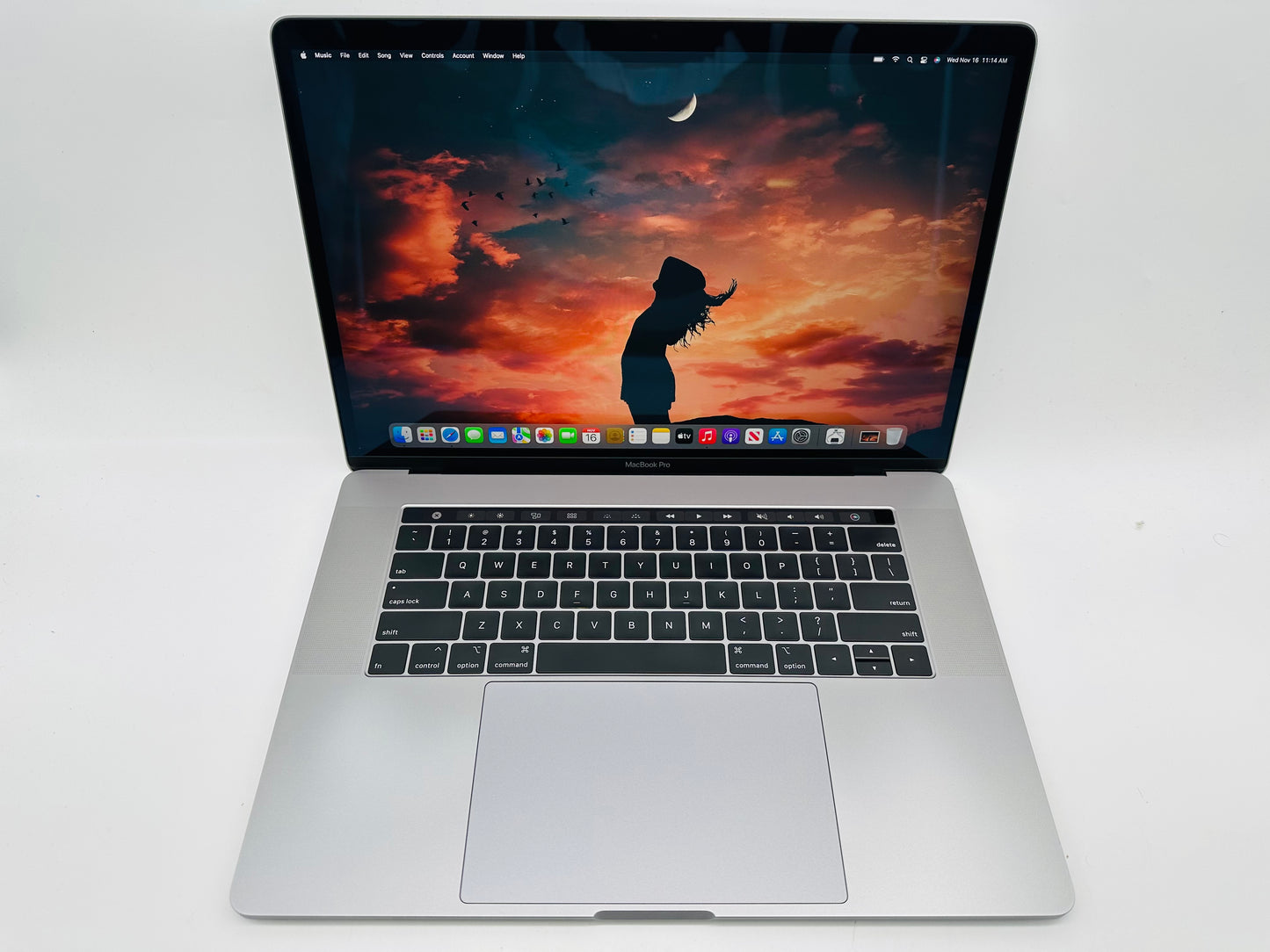 Apple 2018 15 in MacBook Pro TB 2.9GHz 6-Core i9 32GB RAM 1TB SSD RP560X 4GB