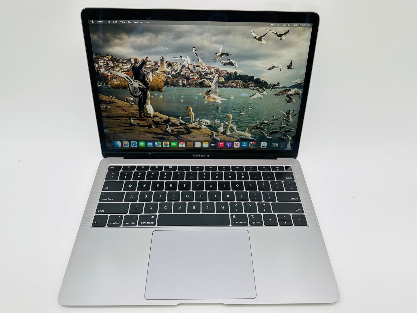 Apple 2019 13 in MacBook Air 1.6GHz Dual-Core i5 16GB RAM 256GB SSD IUG617 AC+
