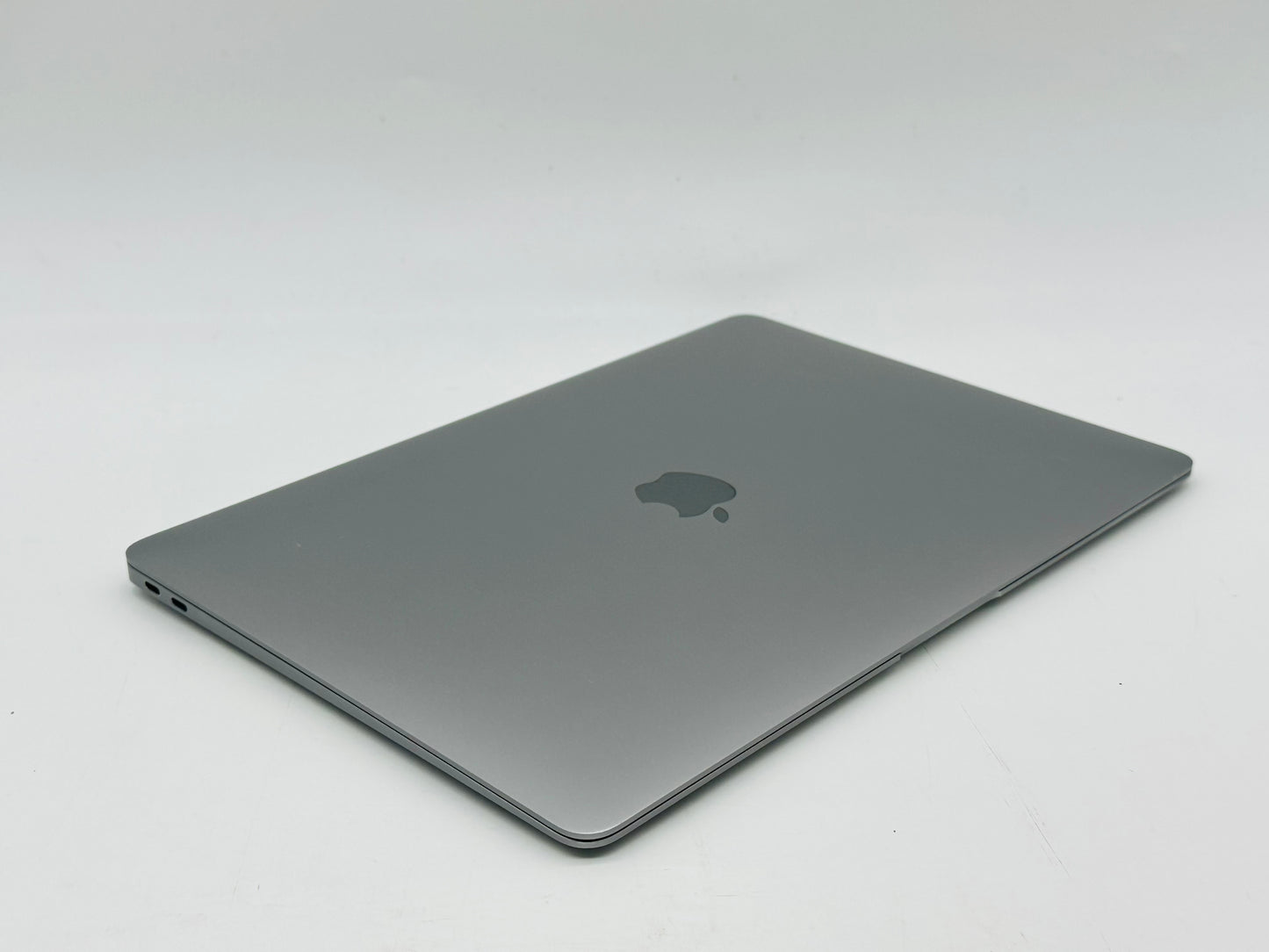 Apple 2019 13 in MacBook Air 1.6GHz Dual-Core i5 16GB RAM 256GB SSD IUG617 AC+