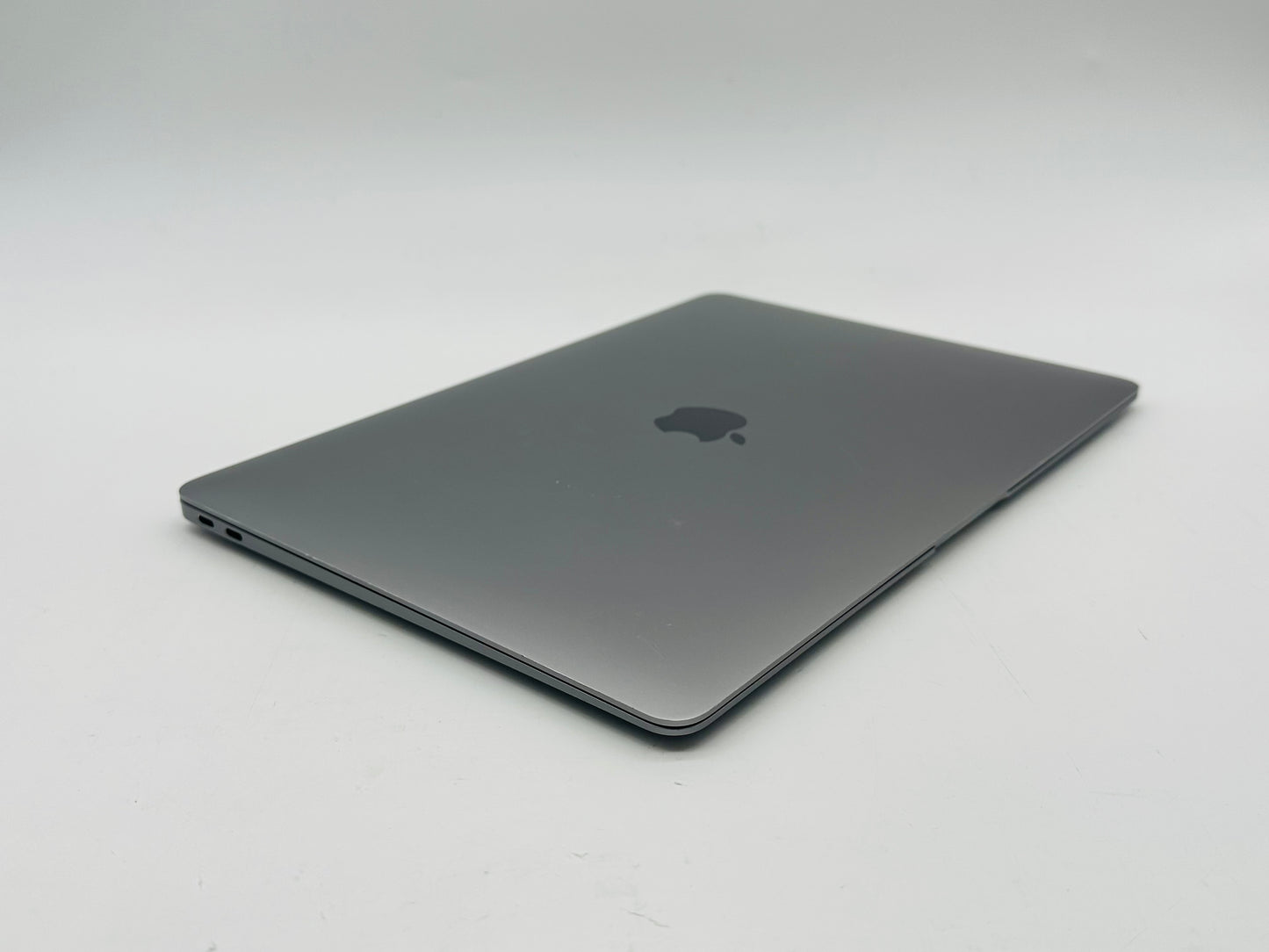 Apple 2020 13 in MacBook Air 1.1GHz Quad-Core i5 8GB RAM 512GB SSD IIPG 1536 AC+