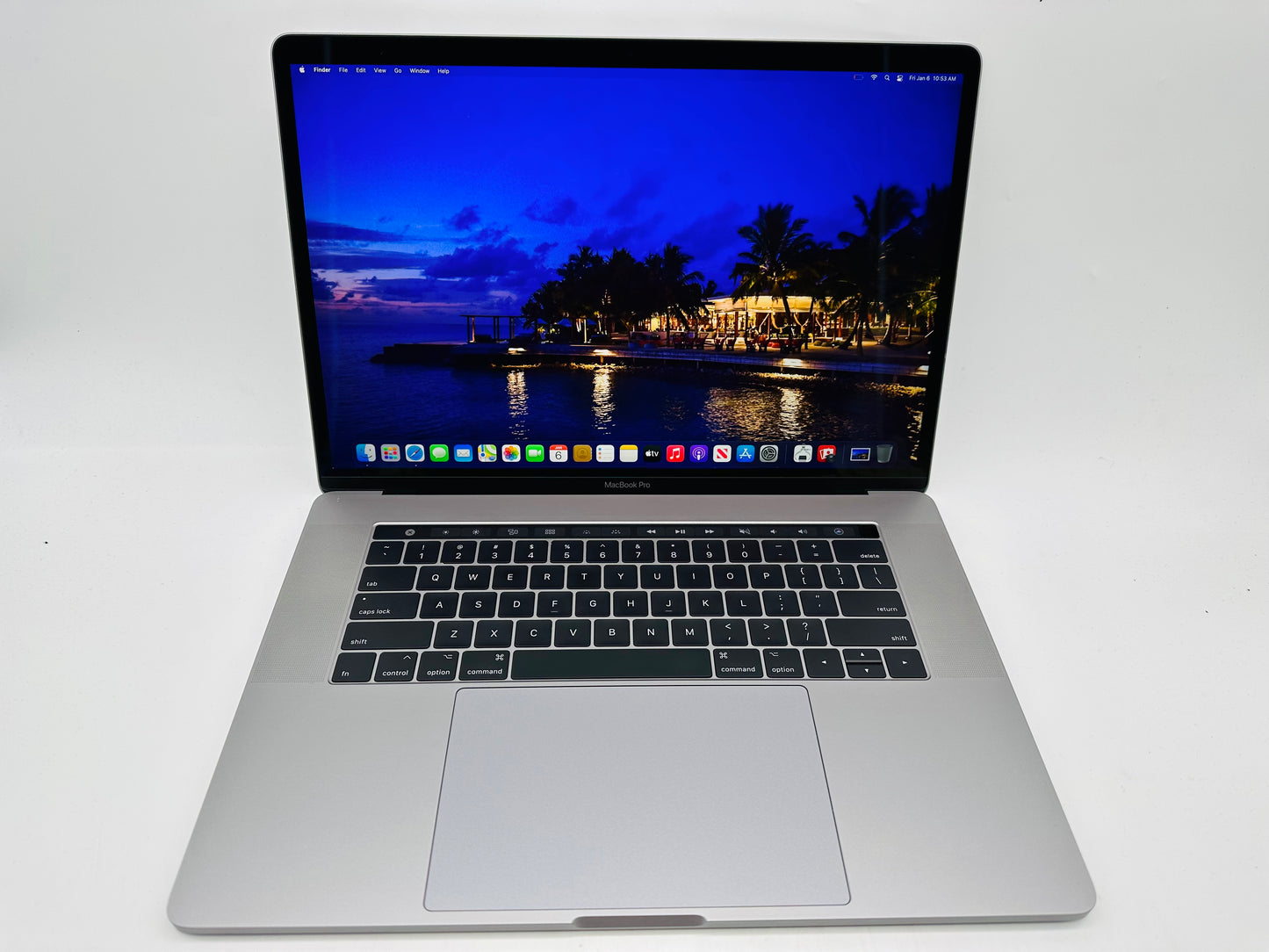 Apple 2016 15 in MacBook Pro TB 2.9GHz Quad-Core i7 16GB RAM 1TB SSD RP460 4GB