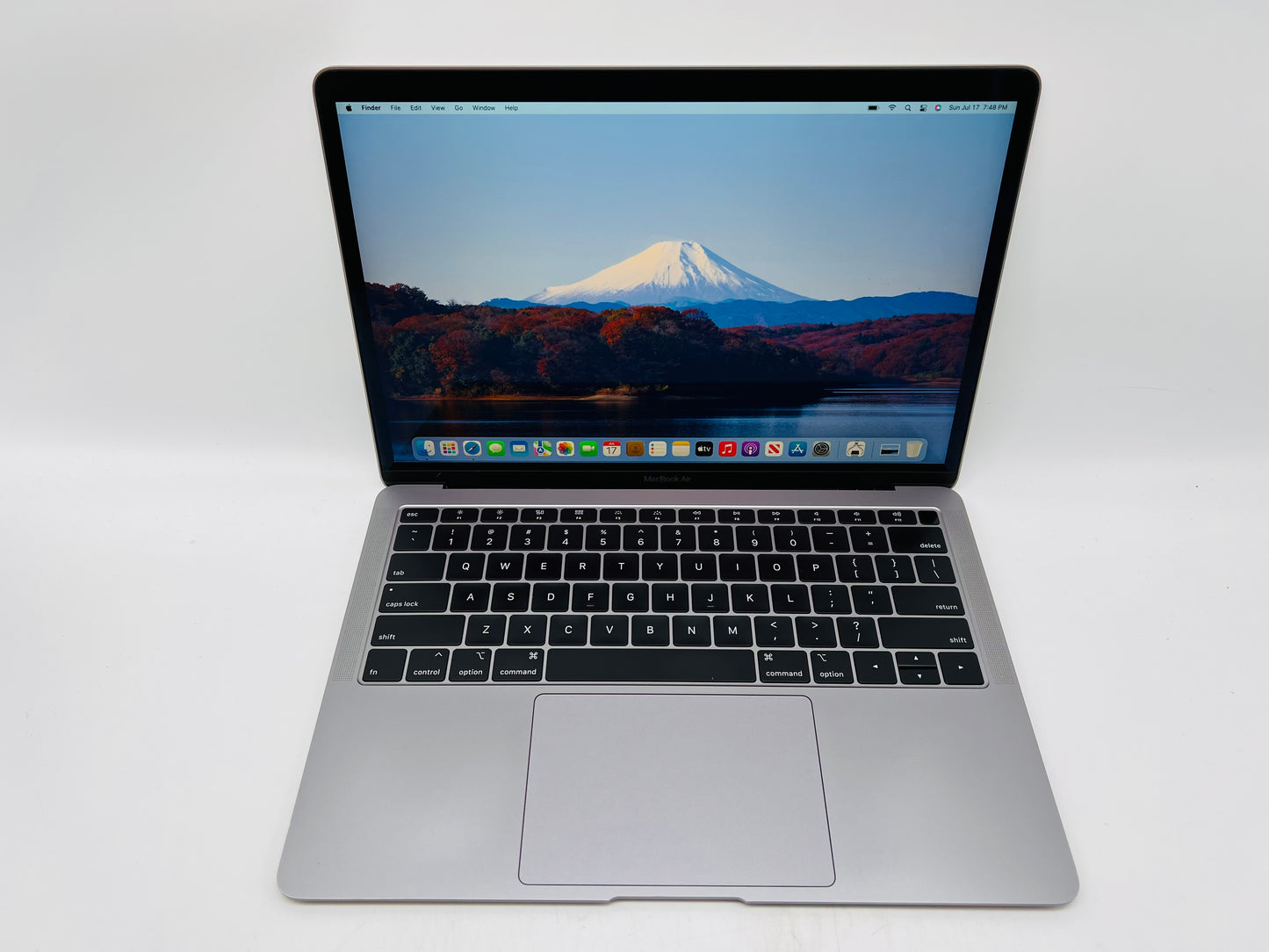 Apple 2018 13 in MacBook Air 1.6GHz Dual-Core i5 8GB RAM 256GB SSD IUG617