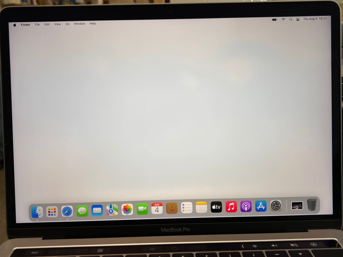 Apple 2018 13 in MacBook Pro TB 2.7GHz Quad-Core i7 16GB RAM 1TB SSD IIPG655