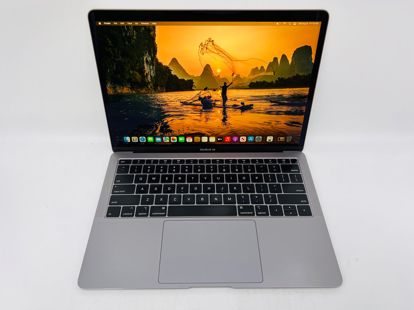 4 2018 Apple MacBook Air 8GB RAM 128GB SSD (A+) With original chargers and boxes.